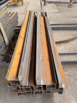 100UC PFC Puestos de pared de apoyo galvanizados 900 mm-6000 mm
