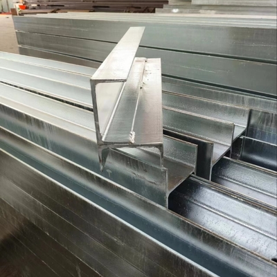 Puntos de esquina de hormigón laminado en caliente resistente a la corrosión para ángulos de 45° y 90°