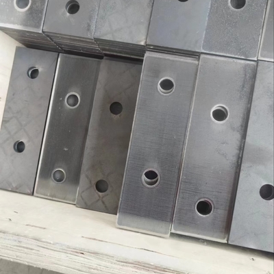 Barra plana de ranuras de acero personalizable para sus necesidades específicas de construcción e industriales
