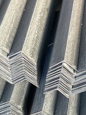 Ángulo de acero galvanizado El elemento esencial para proyectos de construcción fuertes y seguros
