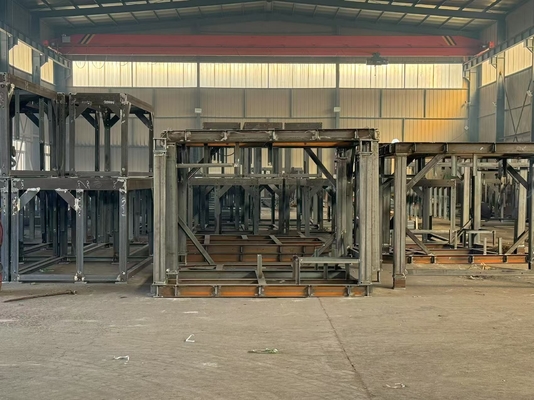 Torre de viento galvanizada en caliente Plataforma de apoyo de gabinete eléctrico de fondo Instalación de pernos resistente duradero